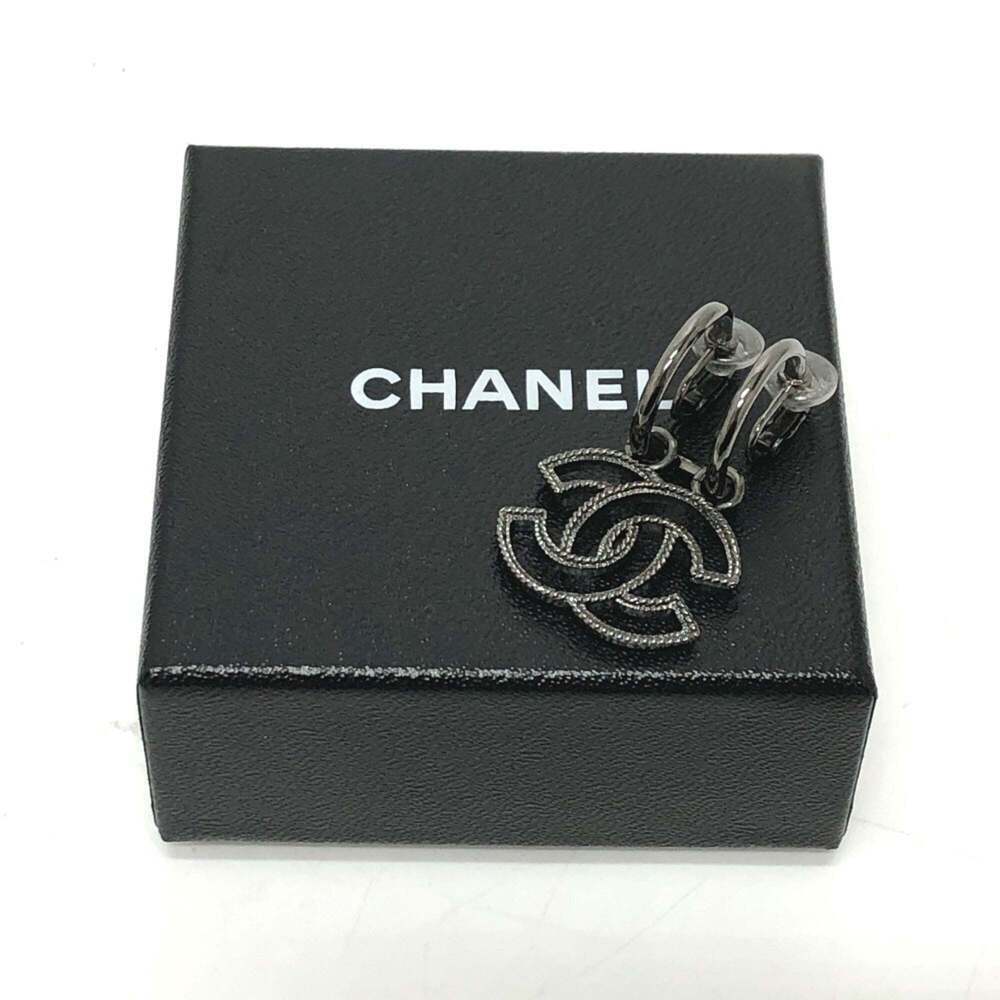 CHANEL Black Logo Earrings - Picture 9 of 9